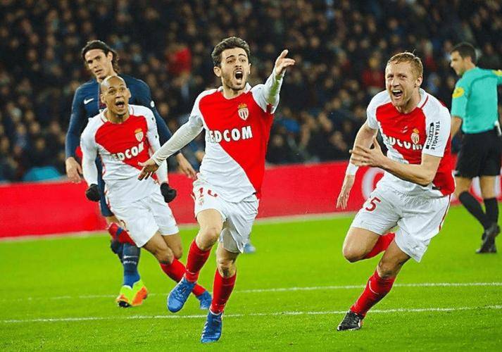 包含里程碑夜!本菲卡扳平良机;欧联今晚刷纪录;球迷炸锅;细节决定成败的词条 包含里程碑夜!本菲卡扳平良机;欧联今晚刷纪录;球迷炸锅;细节决定成败的词条