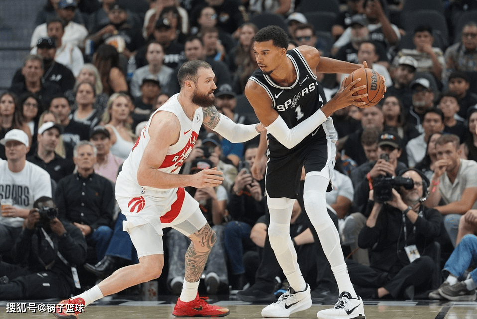 关于太狠了！圣安东尼奥马刺围绕足总杯门线救险费城76人围绕NBA季后赛刷新队史纪录，赛后夏洛特黄蜂豪取连胜的信息海星体育直播