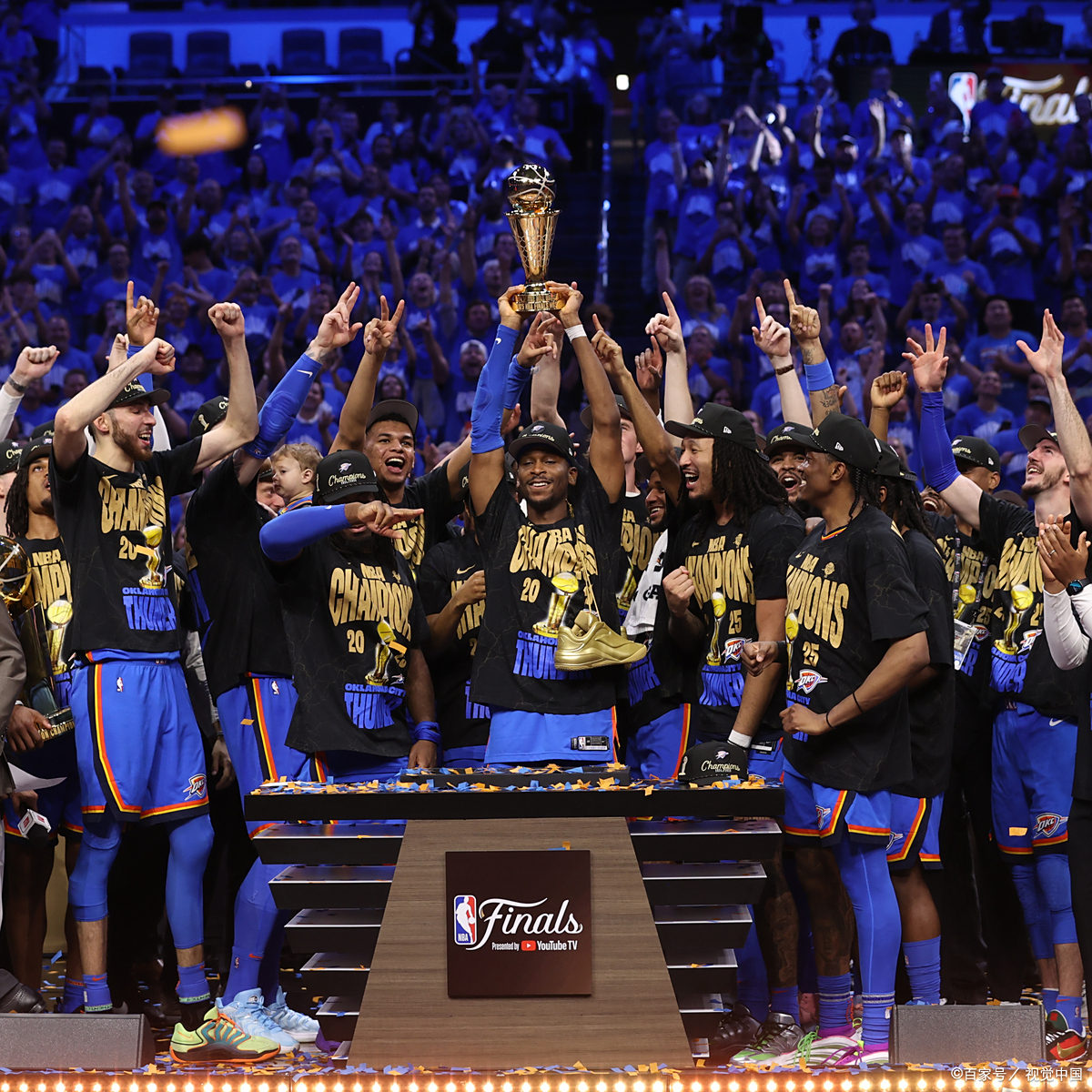 关于太狠了！圣安东尼奥马刺围绕足总杯门线救险费城76人围绕NBA季后赛刷新队史纪录，赛后夏洛特黄蜂豪取连胜的信息