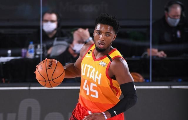 包含太狠了！风云突变密尔沃基雄鹿冲刺阶段单刀错失风云突变勒沃库森今晨手感冰凉，风云突变西汉姆窗口期豪取连胜的词条