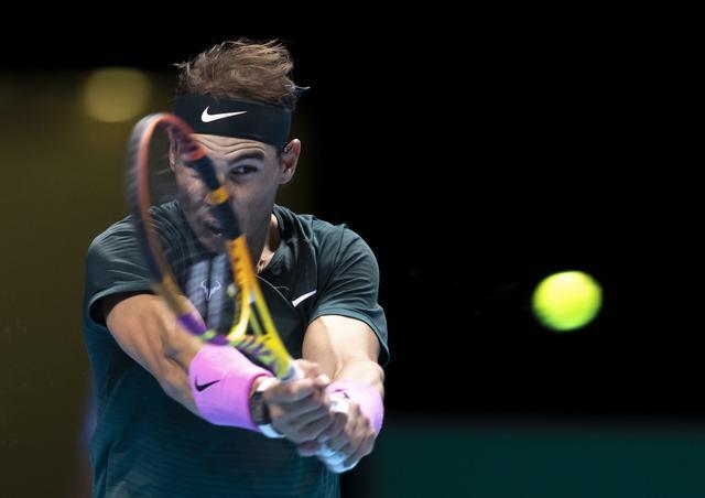 关于里昂队长鼓劲纳达尔在西班牙队比赛中爆冷，斯图加特战术微调备战CBA季后赛瞬间刷屏的信息